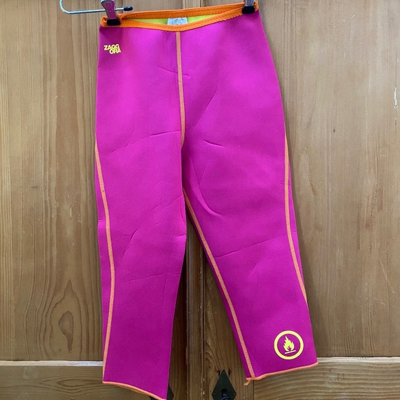 Women's Small 2mil Neoprene  Hot Pink Wetsuit pants - Picture 1 of 3